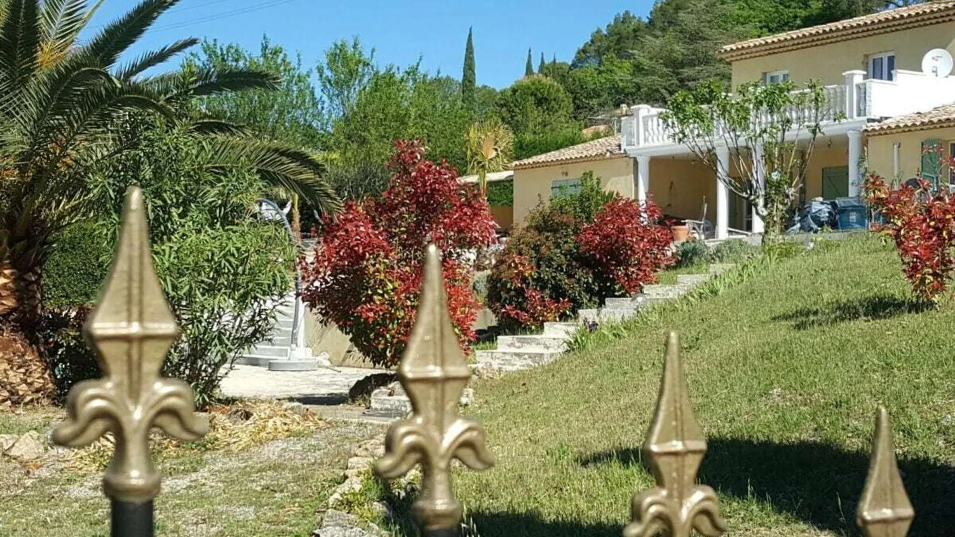 Botel Holiday Home In Lorgues With Swimming Pool
